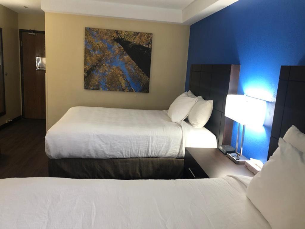 Wallaceburg Inn Экстерьер фото