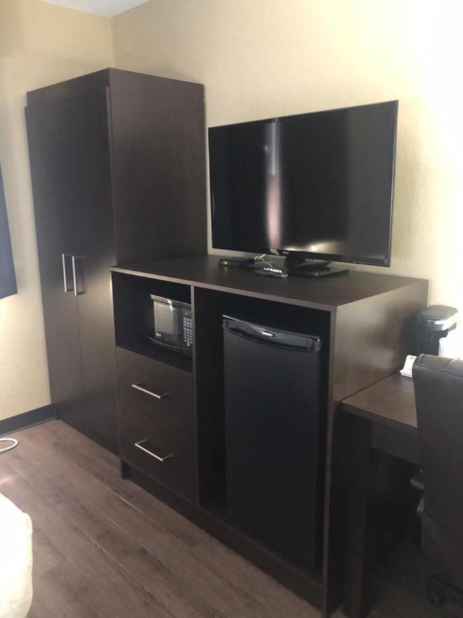 Wallaceburg Inn Экстерьер фото