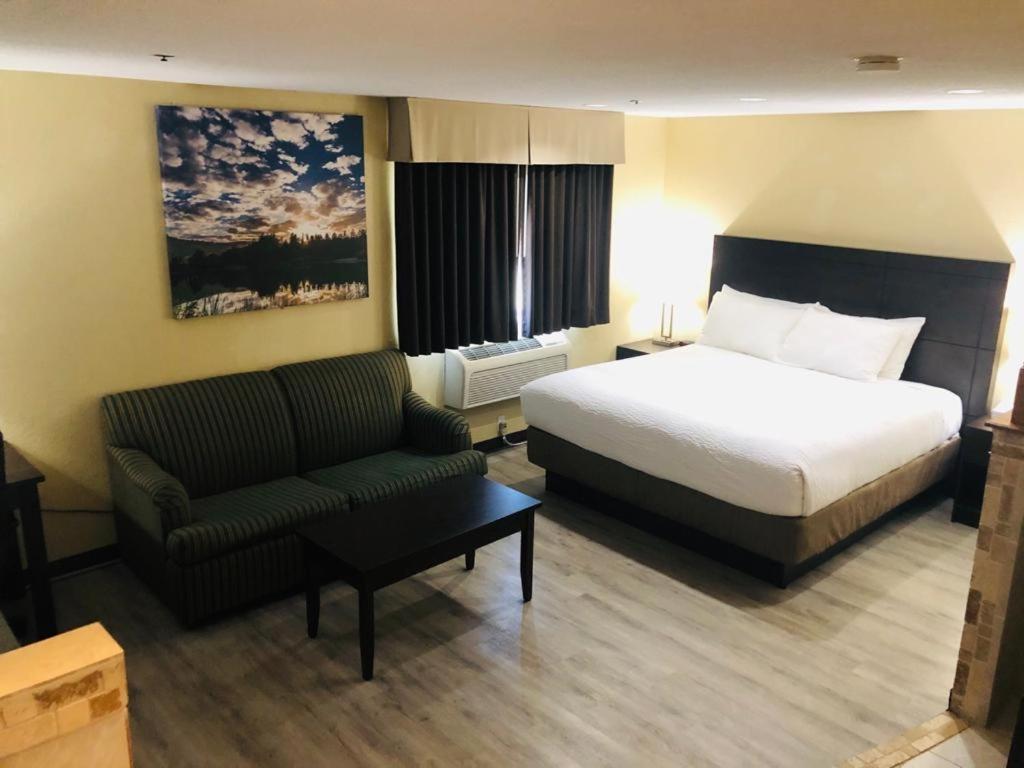 Wallaceburg Inn Экстерьер фото