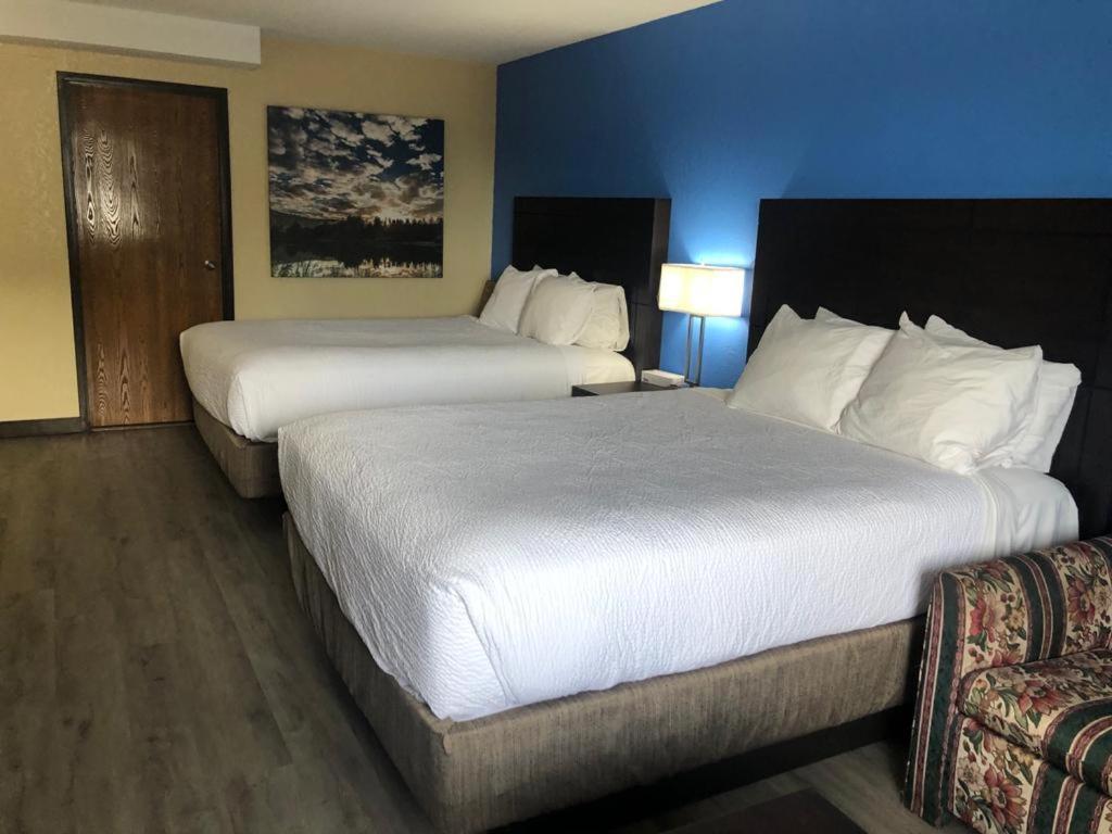Wallaceburg Inn Экстерьер фото