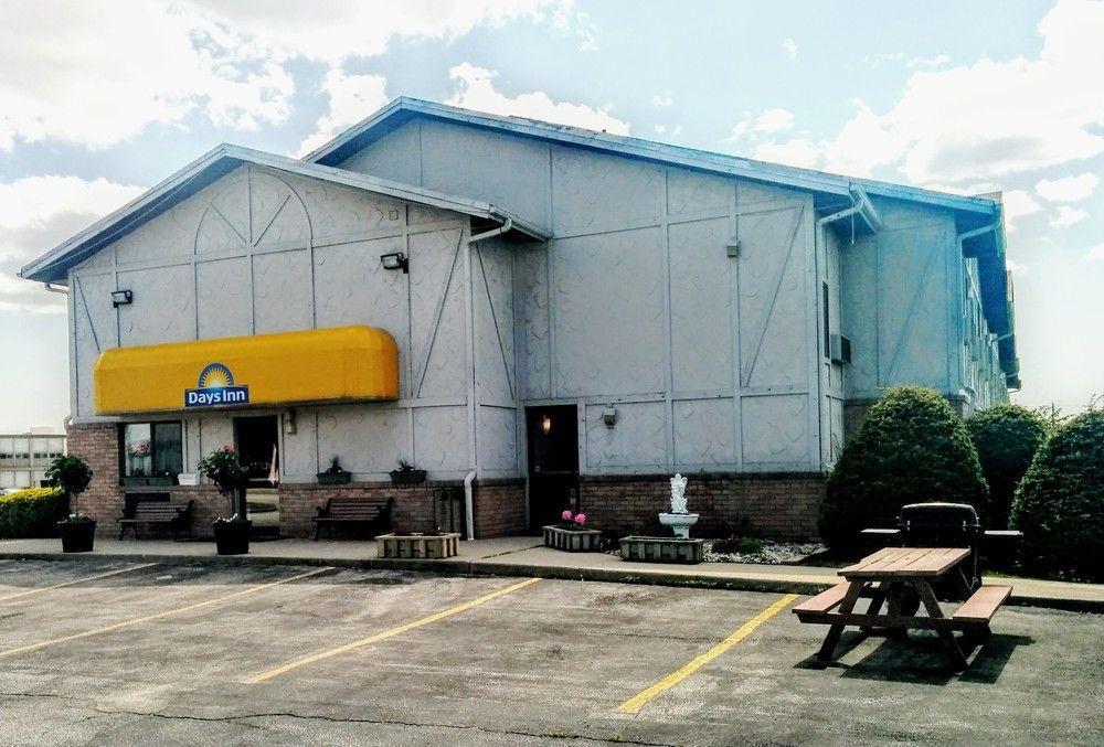 Wallaceburg Inn Экстерьер фото