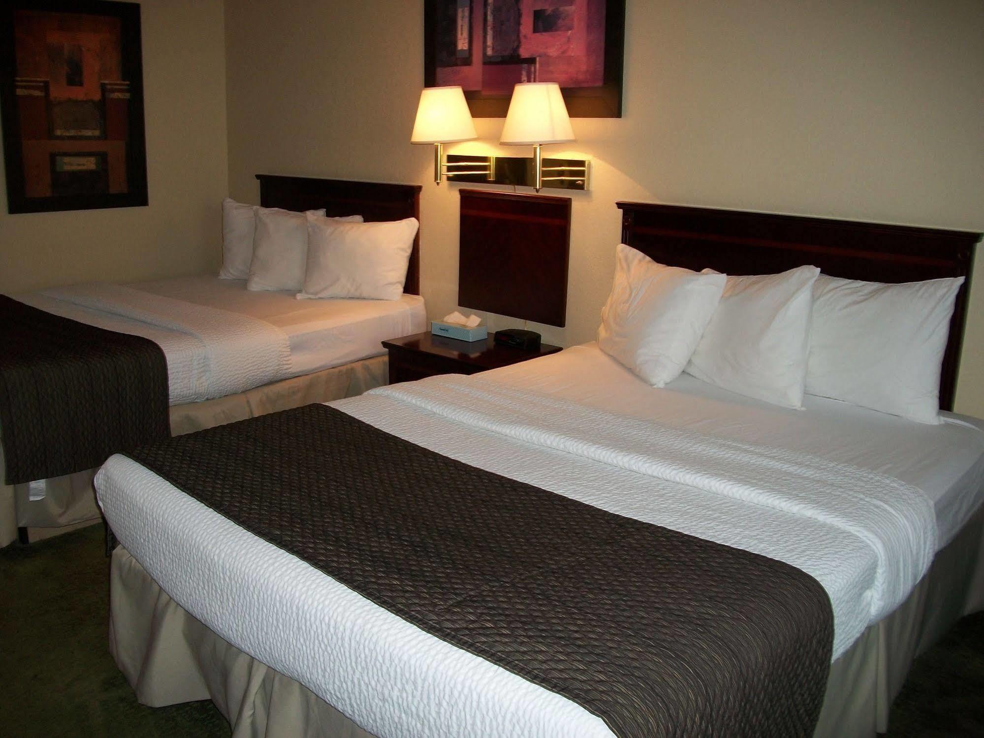 Wallaceburg Inn Экстерьер фото