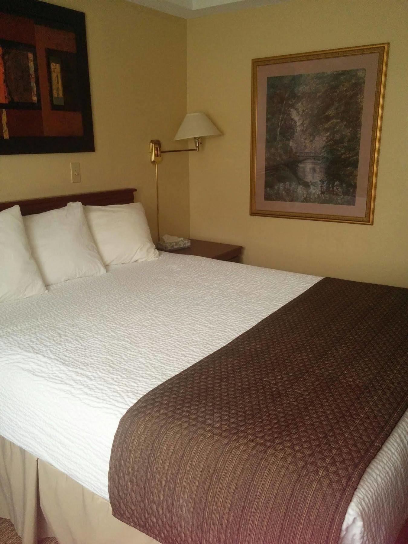 Wallaceburg Inn Экстерьер фото