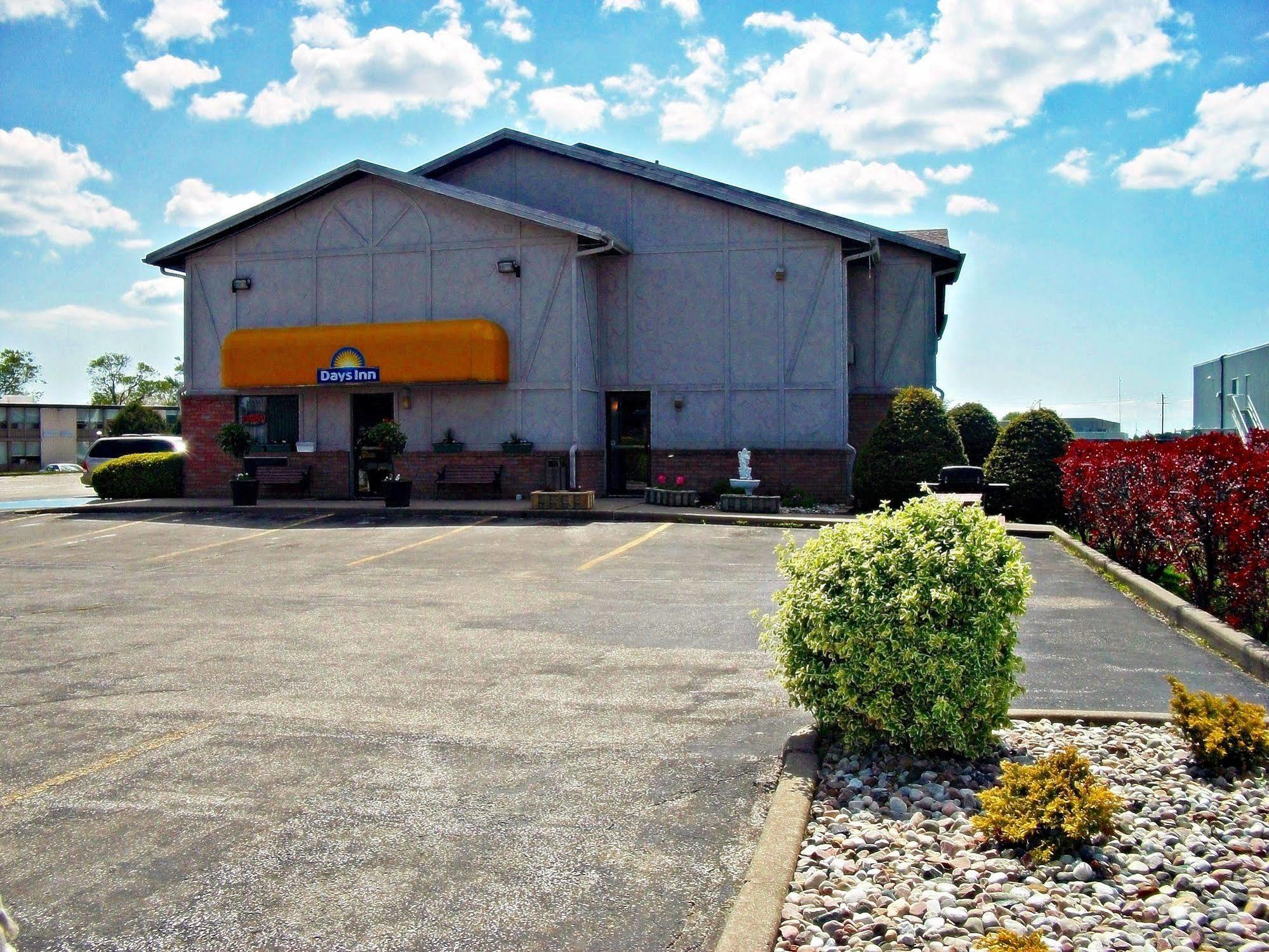 Wallaceburg Inn Экстерьер фото
